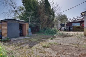 Rear External- click for photo gallery